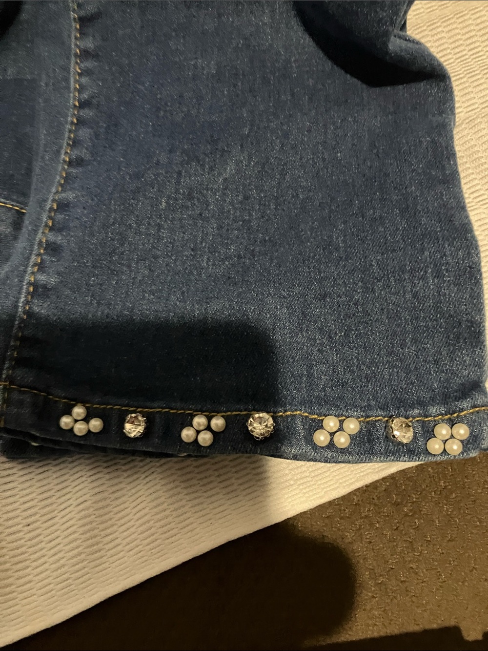 Women's Straight Leg Jeans in Dark Blue Washed Denim - Picture 8 of 8